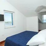 Seafront Apartament *